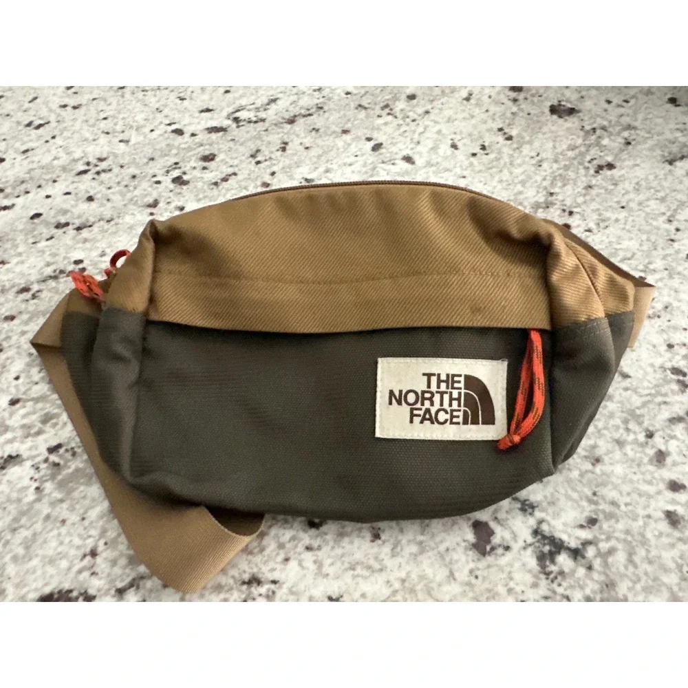 The North Face Berkeley Lumbar Pack Fanny Pack Green Tan Gorpcore